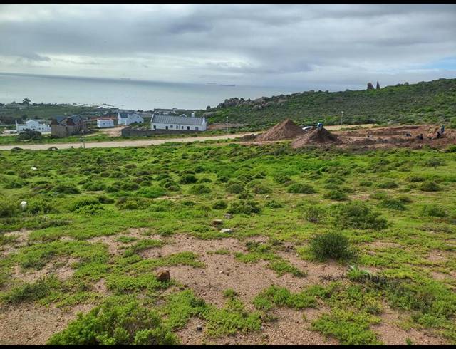 LAND FOR SALE IN DA GAMA BAY